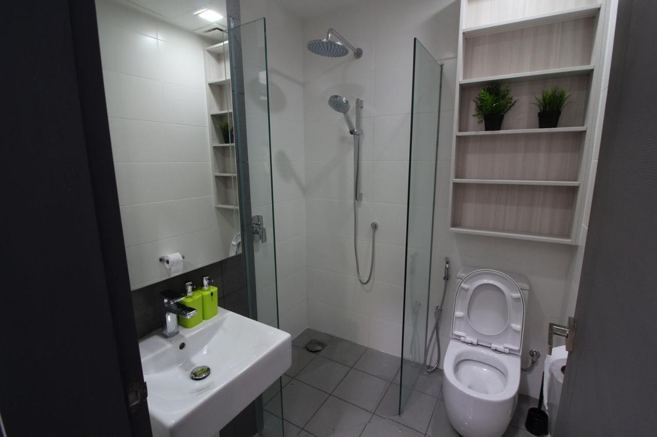 Suasana Residence By Nest Home Johor Bahru Exterior foto
